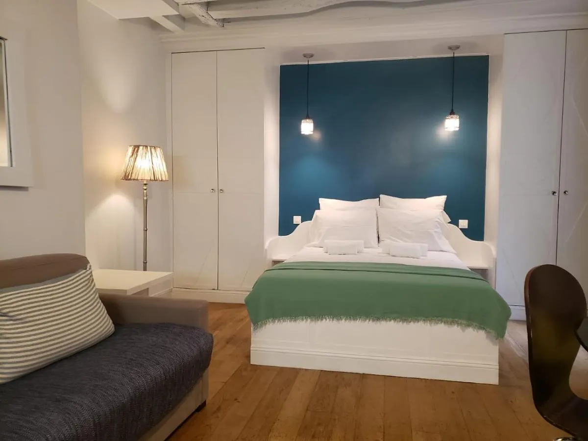 Apartamento LOUVRE ST GERMAIN Rue VERNEUIL París Francia