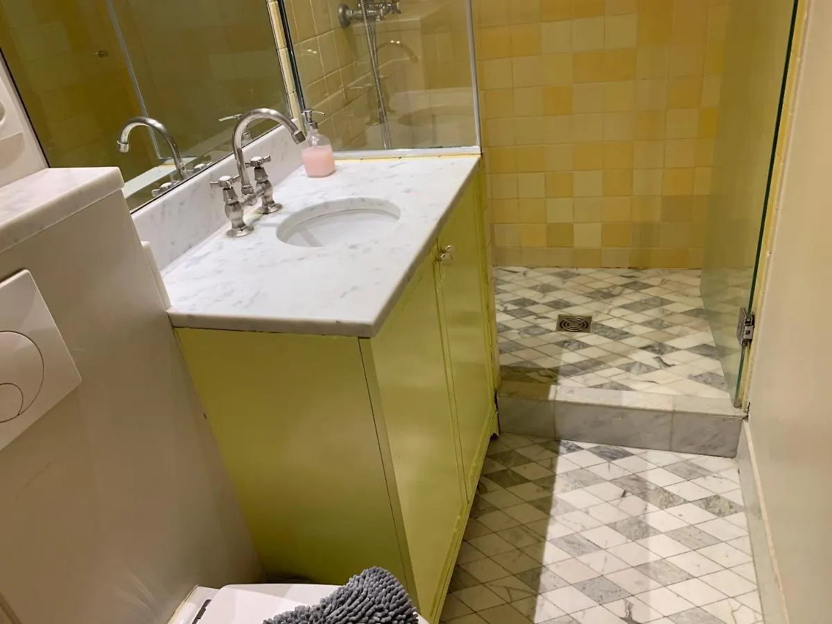 Apartamento LOUVRE ST GERMAIN Rue VERNEUIL París Francia