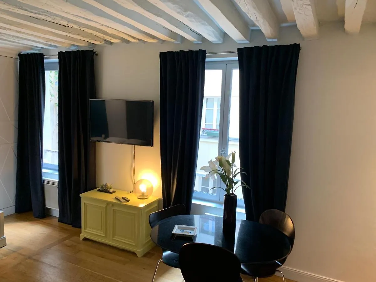 LOUVRE ST GERMAIN Rue VERNEUIL París Apartamento